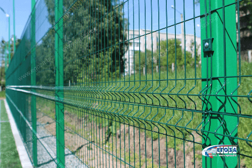 Fencing of sports grounds